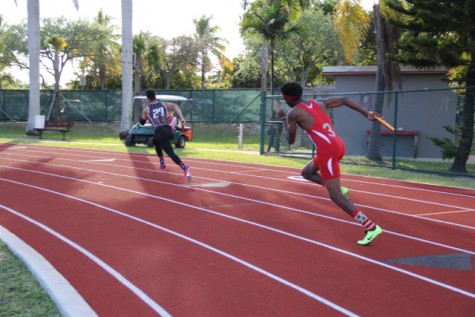 Antwan Walker leading off the boys 4x100 meter relay.