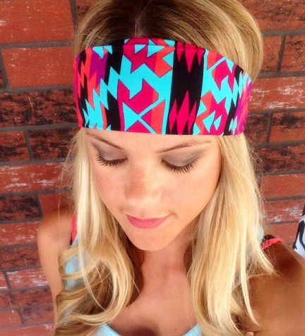 This unique and colorful headband is perfect for those hot summer days where you just want o get the hair out of your face!