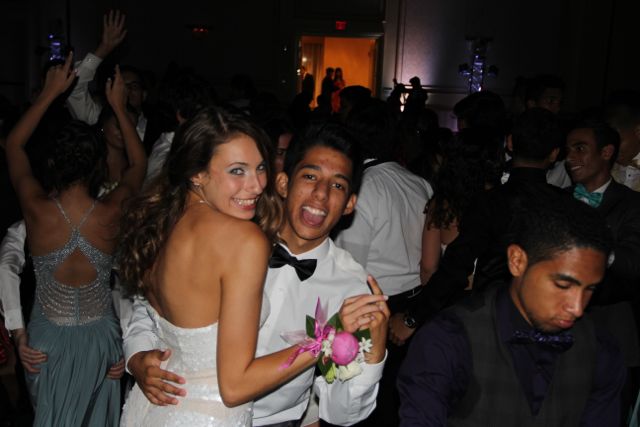 Senior Andres Castro and senior Isabella Maldonado dance the night away at prom.