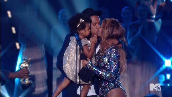 The Knowles-Carter family shares an incredibly emotional moment onstage.