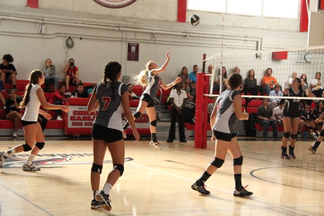 Girls Varsity Volleyball Photos