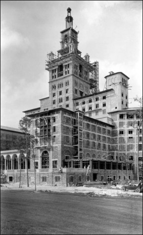 Biltmore Hotel under construction, Nov. 20, 1925