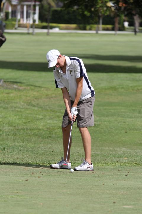 Putting in the Work: Golf Photos