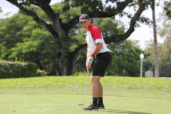 Putting in the Work: Golf Photos