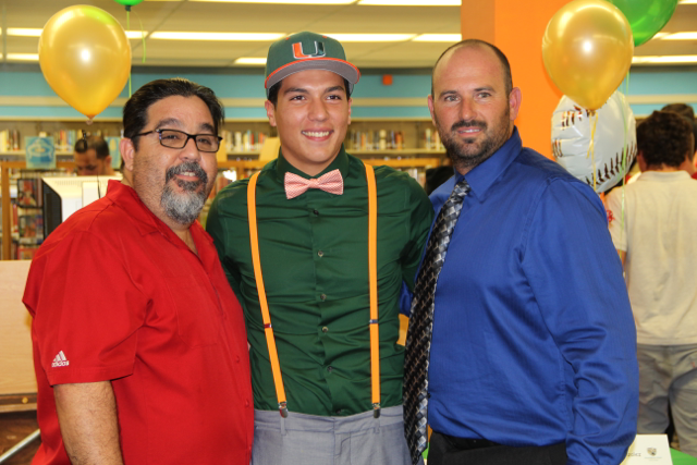 Senior Baseball Players Sign with Colleges