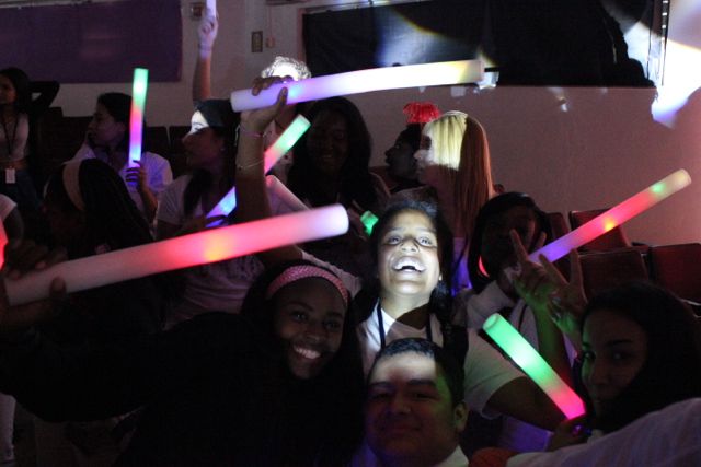 Senior Pep Rally: Glow Before You Go