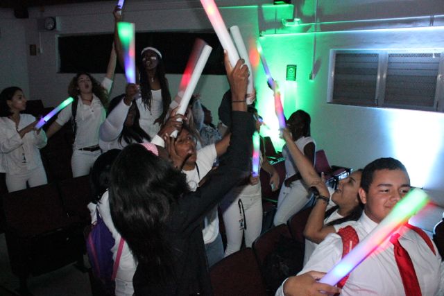 Senior Pep Rally: Glow Before You Go