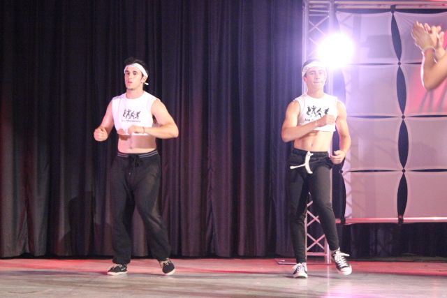Senior Pep Rally: Glow Before You Go