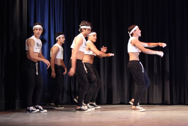 Senior Pep Rally: Glow Before You Go