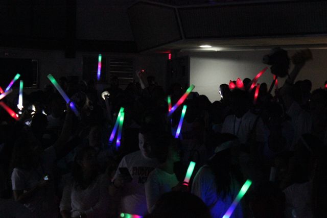 Senior Pep Rally: Glow Before You Go