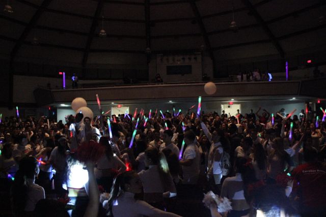 Senior+Pep+Rally%3A+Glow+Before+You+Go