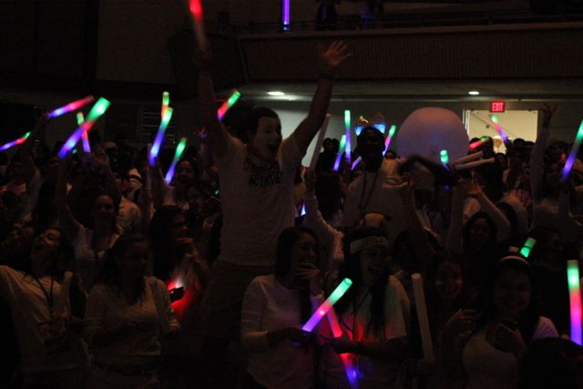 Senior Pep Rally: Glow Before You Go