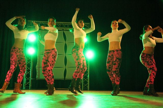 Senior Pep Rally: Glow Before You Go