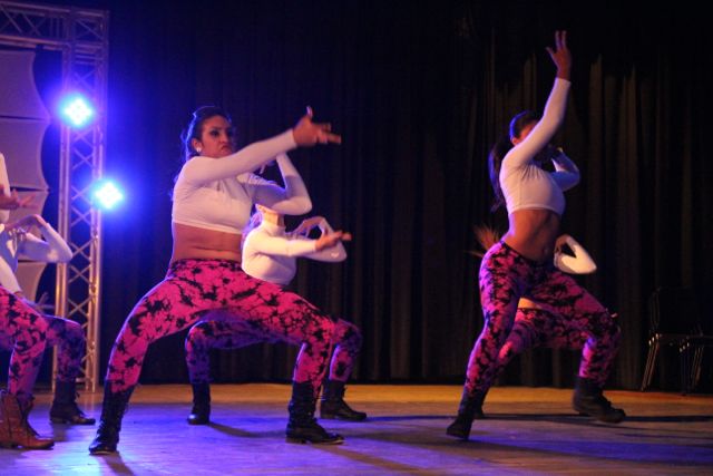 Senior Pep Rally: Glow Before You Go