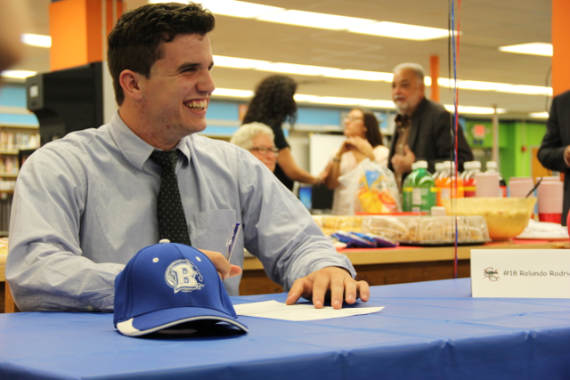 Senior+Baseball+Players+Sign+with+Colleges