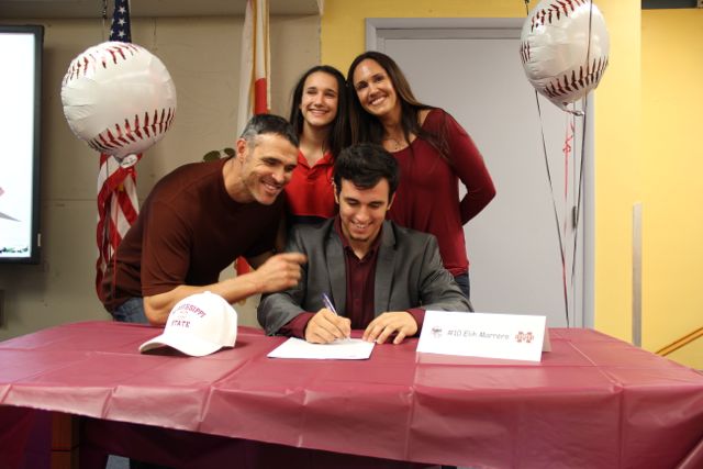 Senior Baseball Players Sign with Colleges