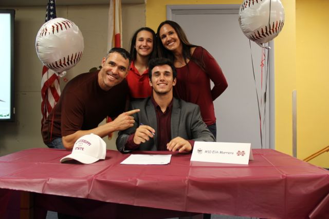 Senior Baseball Players Sign with Colleges