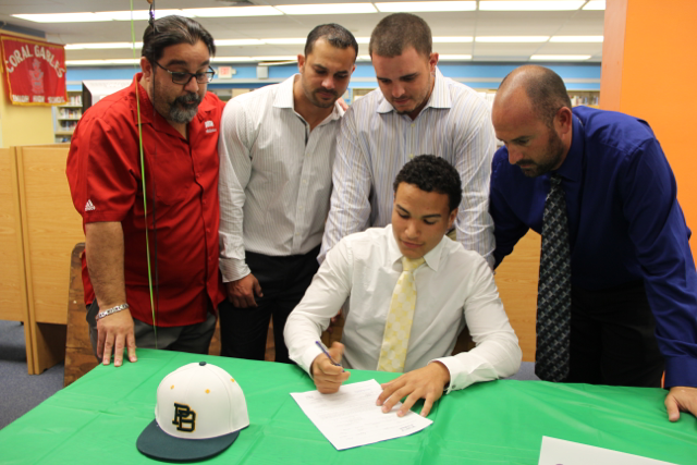 Senior Baseball Players Sign with Colleges