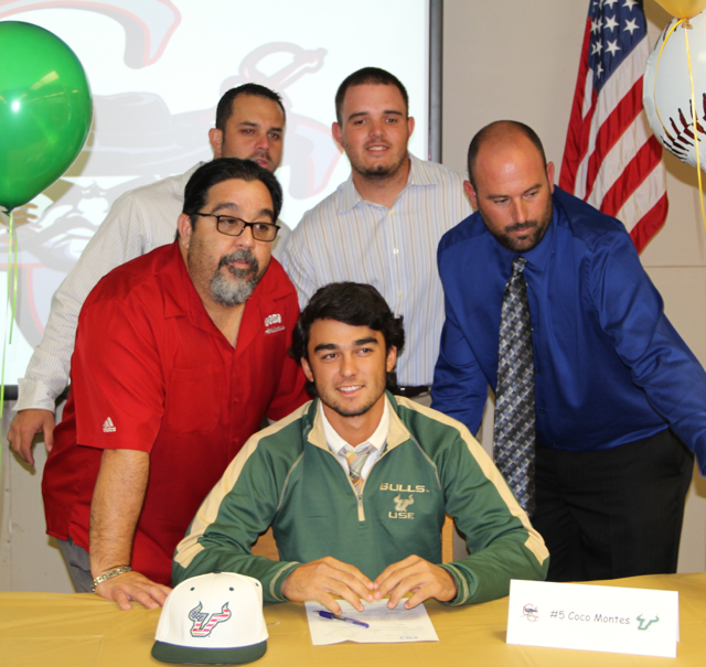 Senior Baseball Players Sign with Colleges