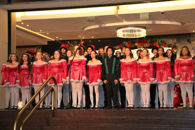Chorus Caroling Competition