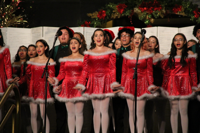 Chorus+Caroling+Competition