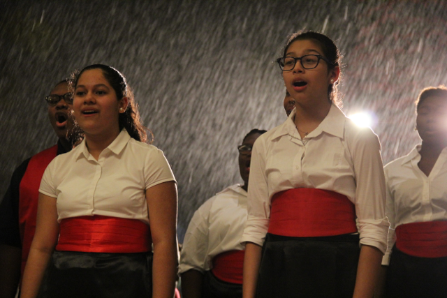 Chorus Caroling Competition