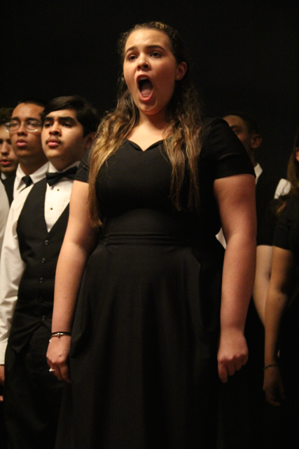 Chorus Caroling Competition