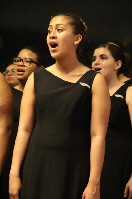 Chorus Caroling Competition