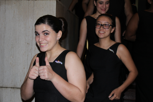 Chorus Caroling Competition