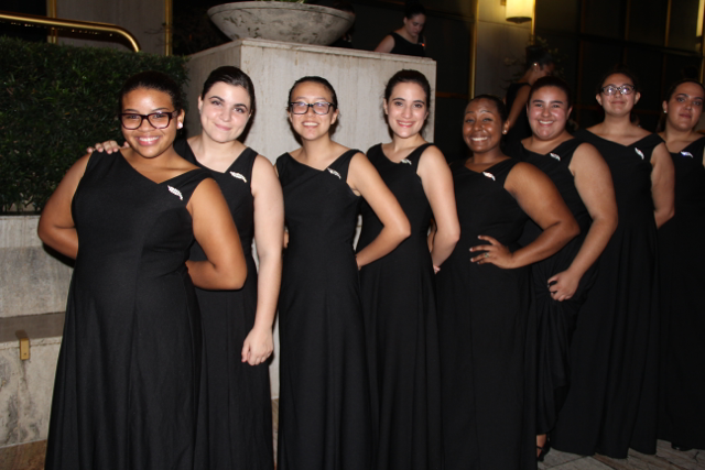Chorus Caroling Competition
