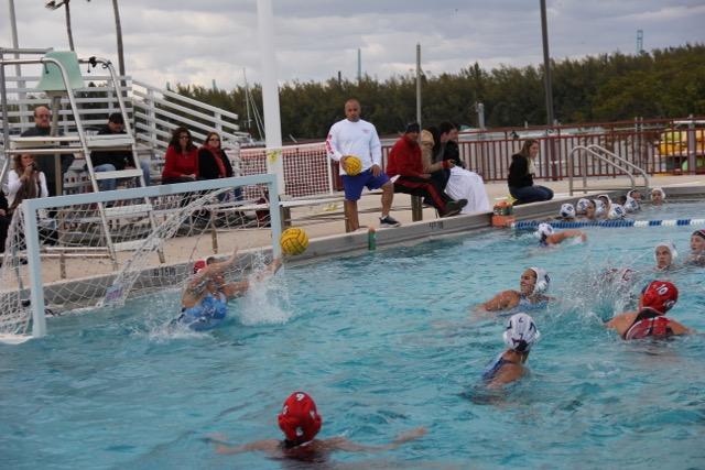 Cavalier+Water+Polo+Take+on+the+Makos