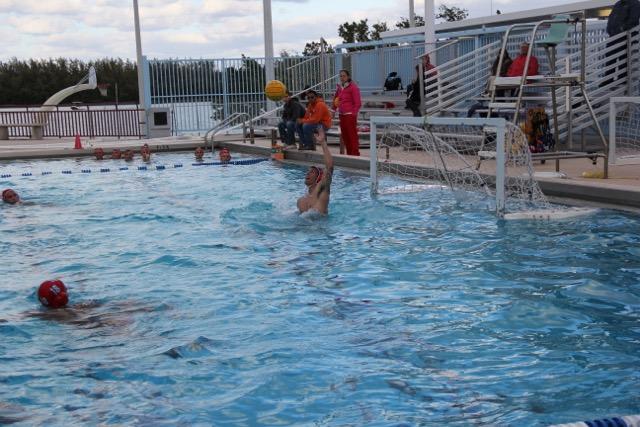 Cavalier Water Polo Take on the Makos