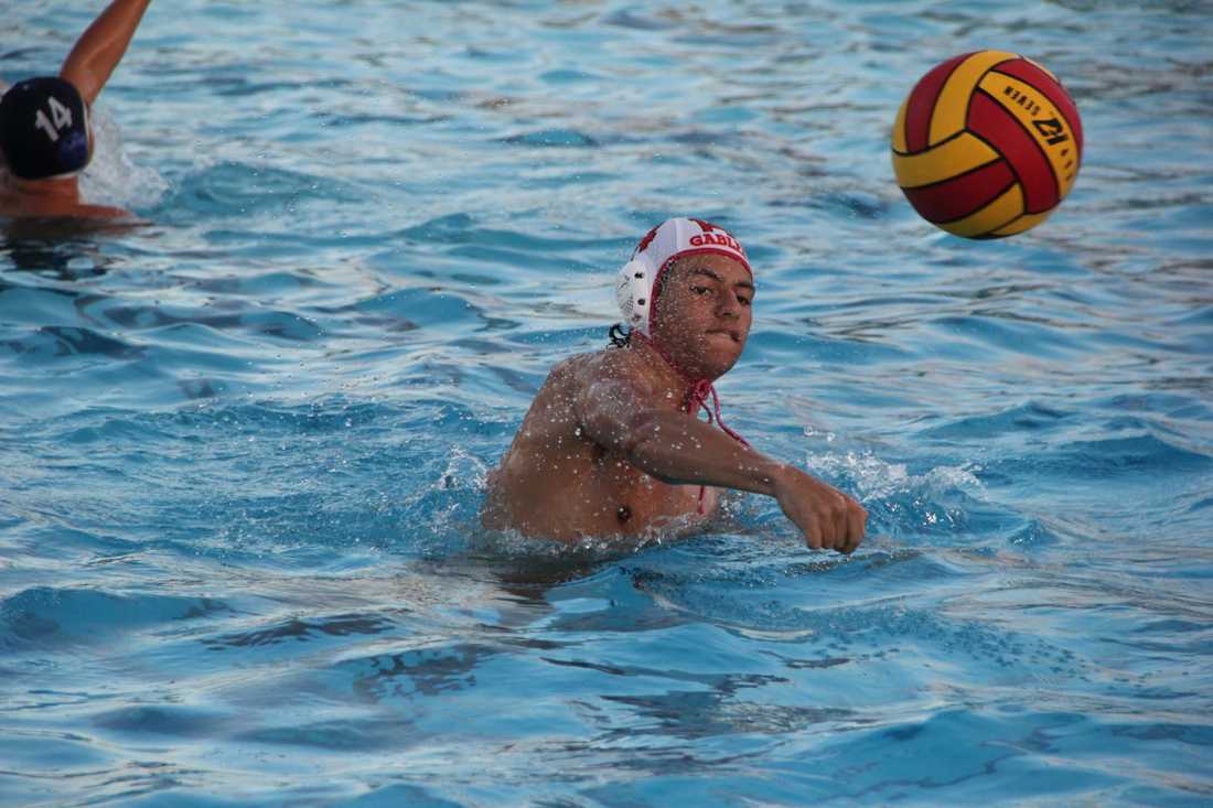 Water+Polo%3A+Gables+Makes+a+Splash