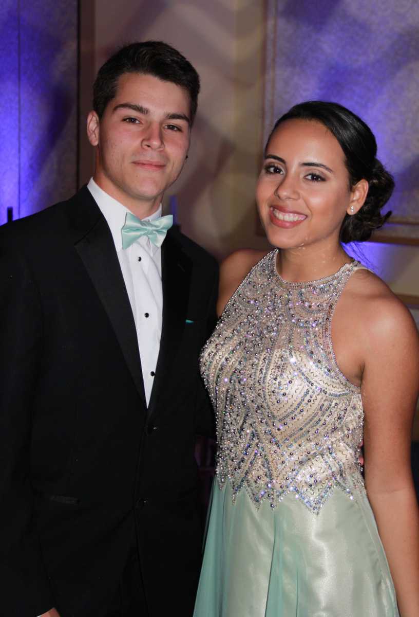 Class of 2015 Enjoys Their 'Night to Remember'