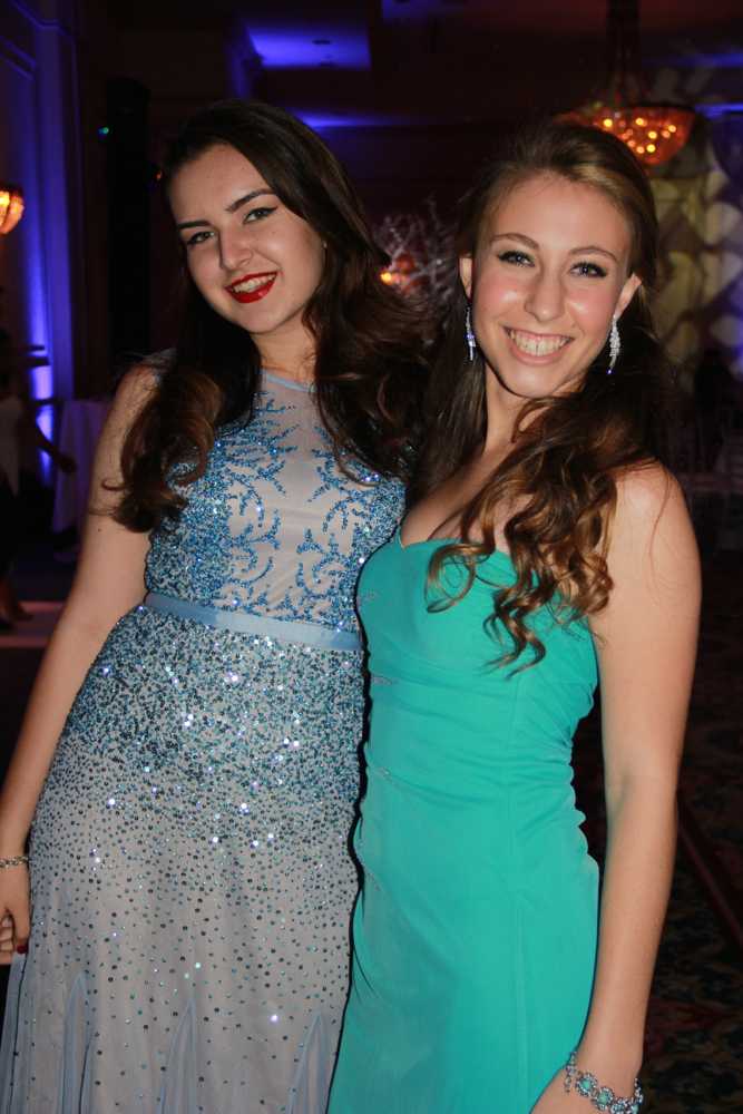Class of 2015 Enjoys Their 'Night to Remember'