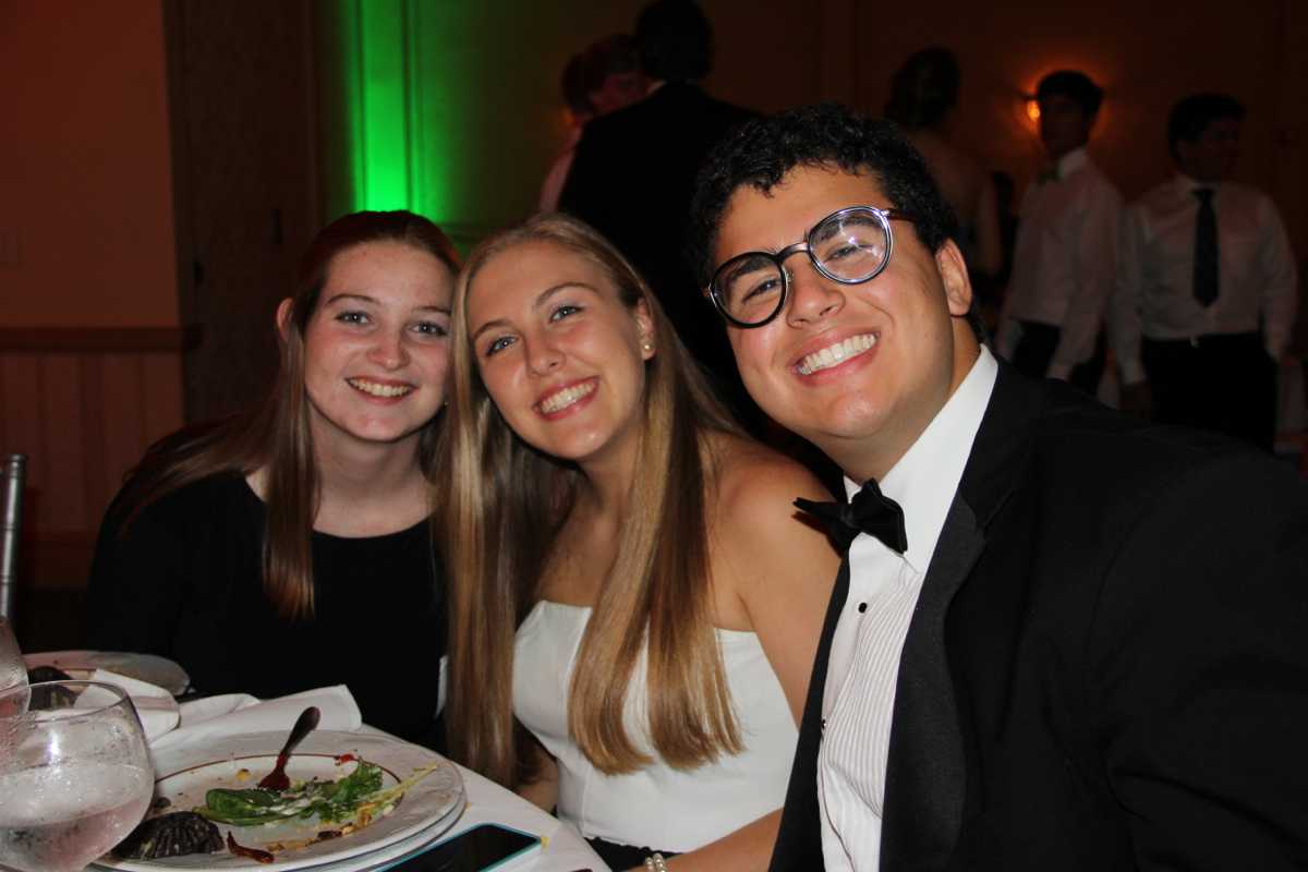 Class of 2015 Enjoys Their 'Night to Remember'