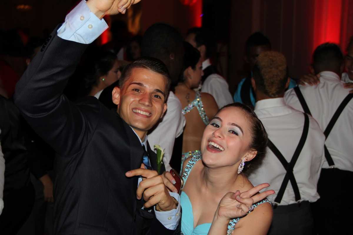 Class of 2015 Enjoys Their 'Night to Remember'