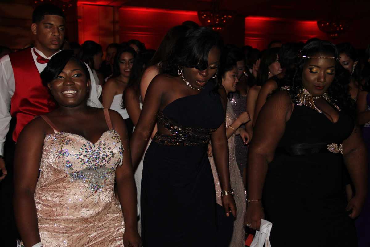 Class of 2015 Enjoys Their 'Night to Remember'