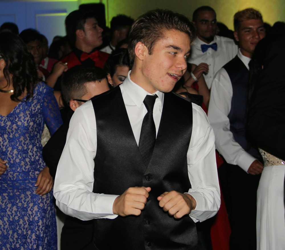 Class of 2015 Enjoys Their 'Night to Remember'