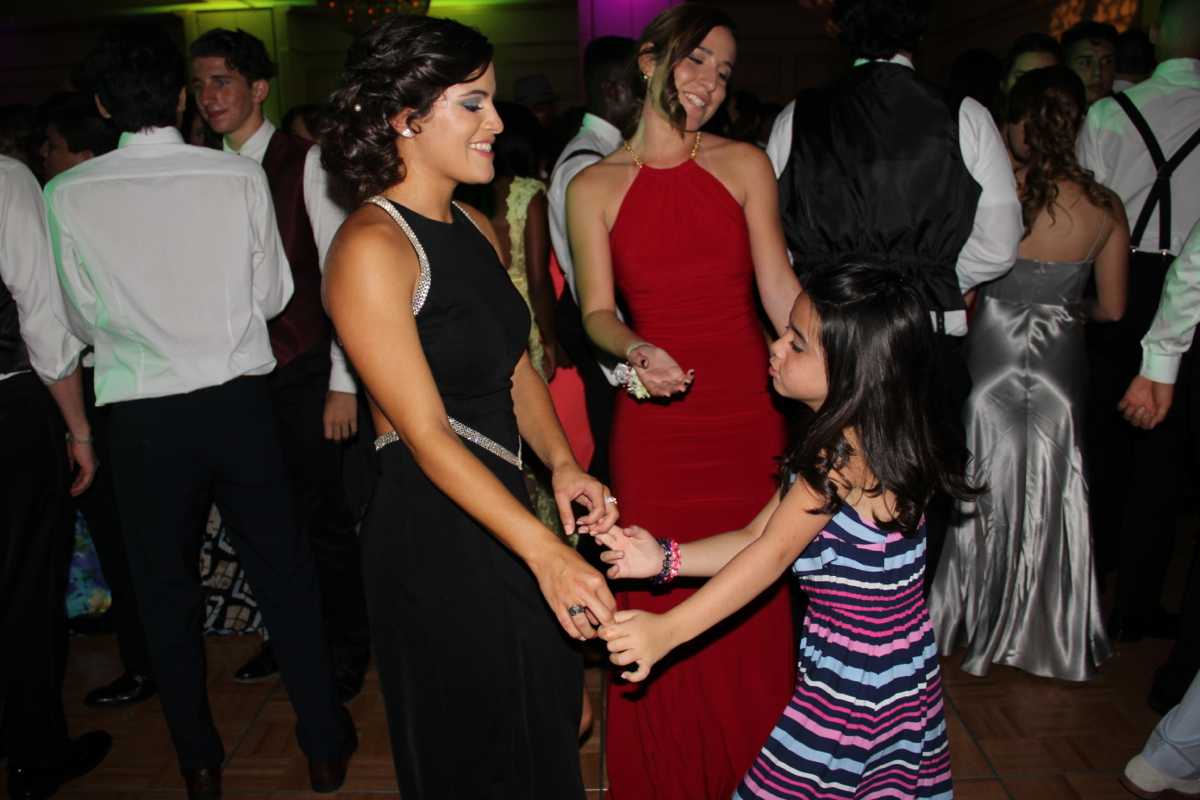 Class of 2015 Enjoys Their 'Night to Remember'