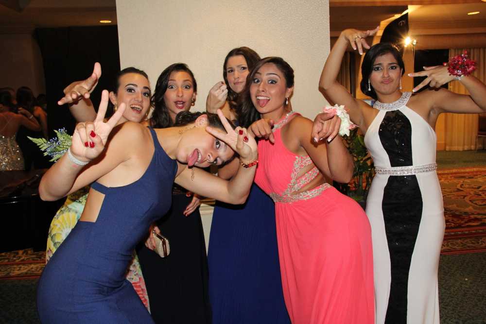 Class of 2015 Enjoys Their 'Night to Remember'