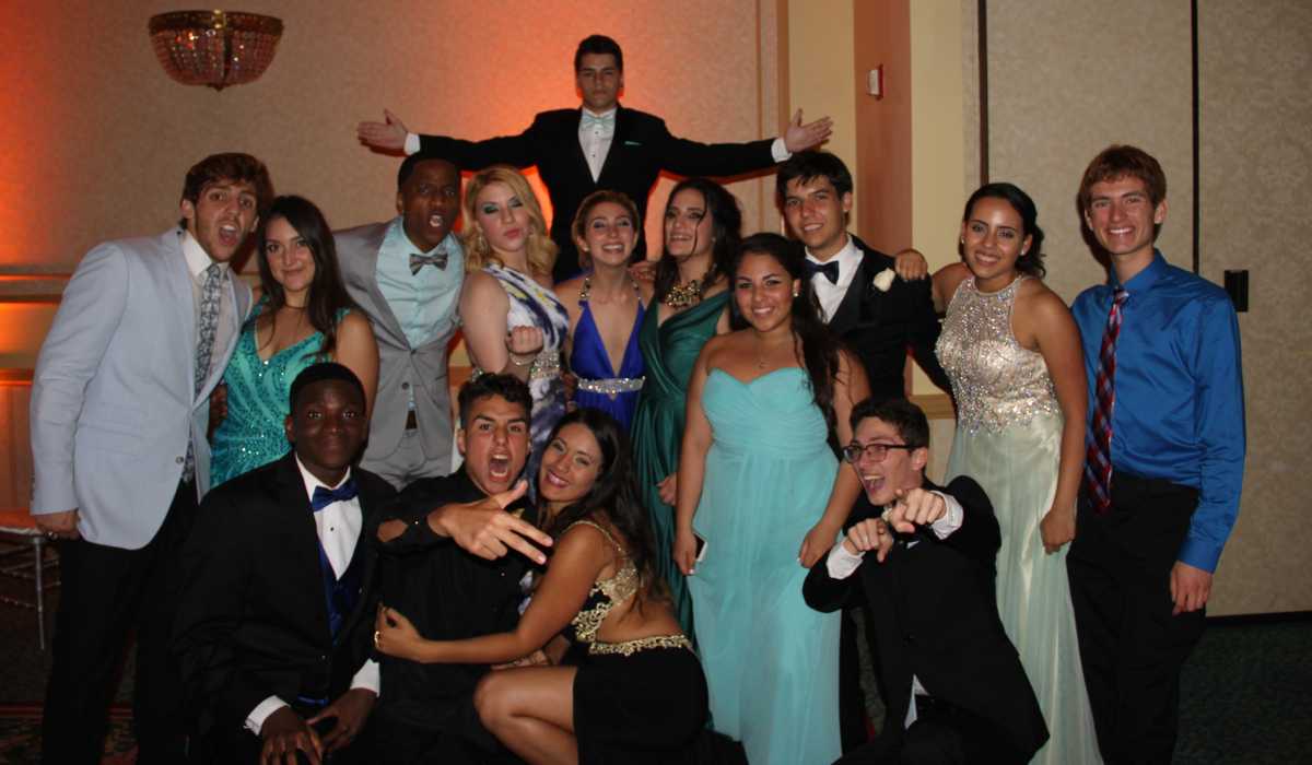 Class of 2015 Enjoys Their 'Night to Remember'