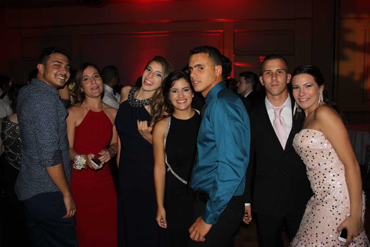 Class of 2015 Enjoys Their 'Night to Remember'