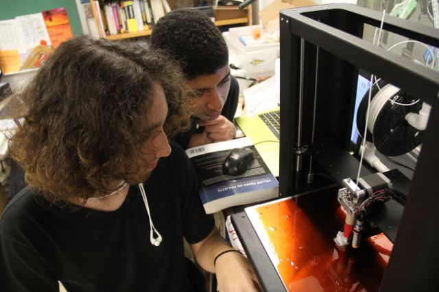 Robotics Club Engineers New 3D Printer