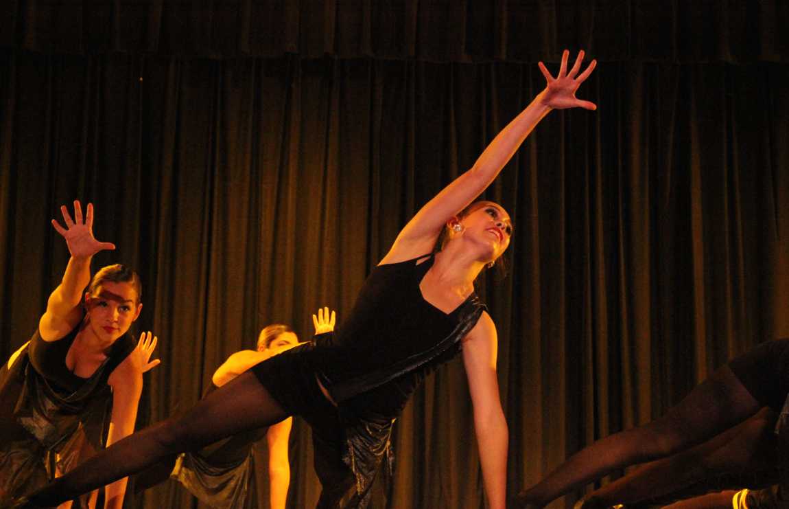 Senior Gablettes Take Final Bow