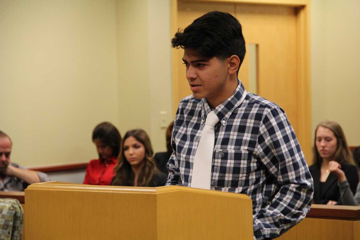 Law Students Attend Mock Trial