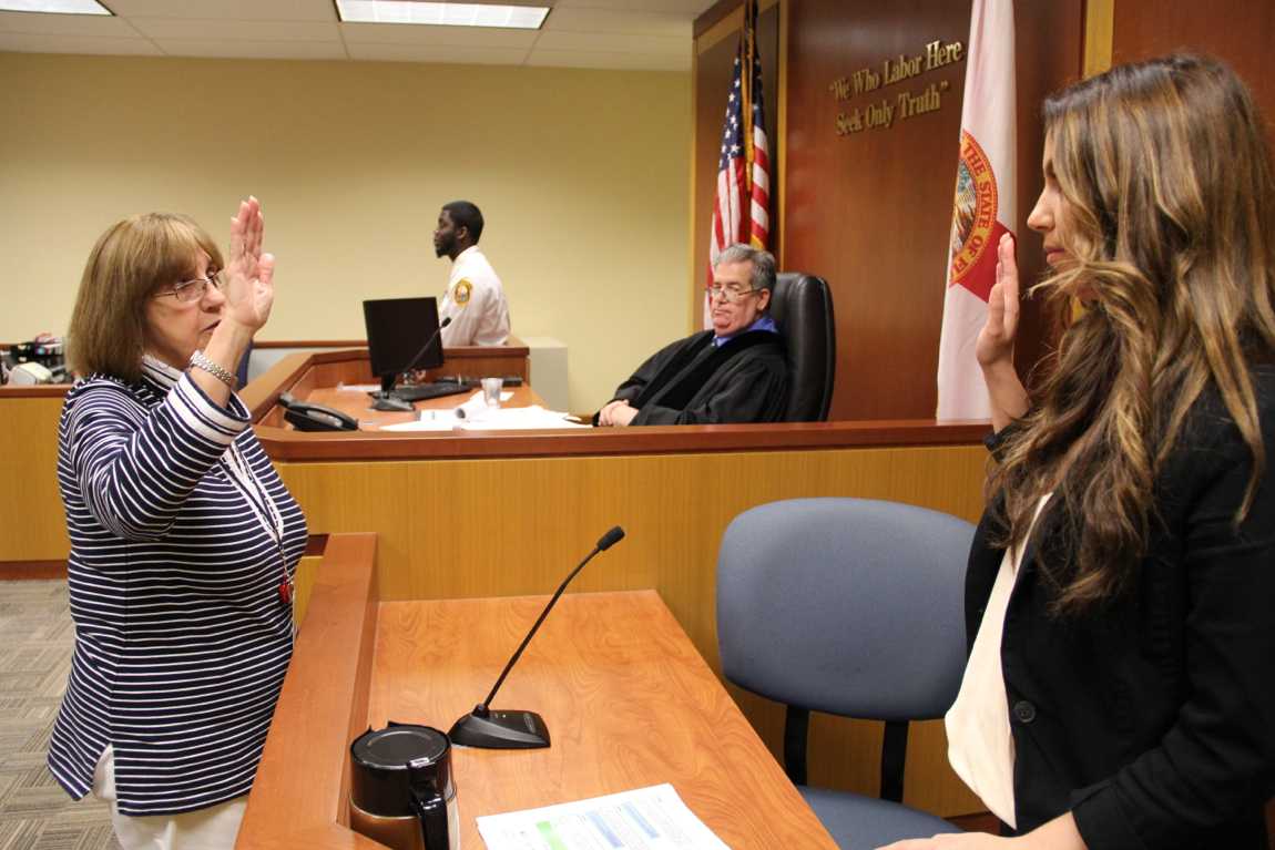 Law Students Attend Mock Trial