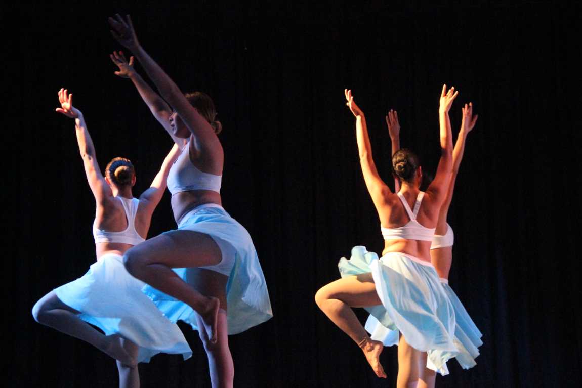 Senior Gablettes Take Final Bow