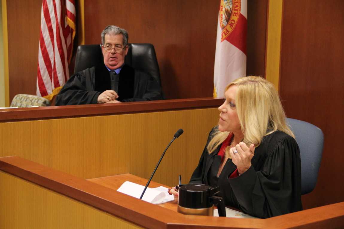 Law Students Attend Mock Trial