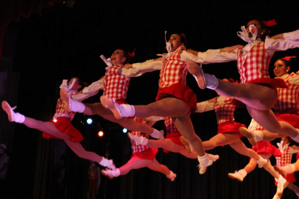 Senior Gablettes Take Final Bow